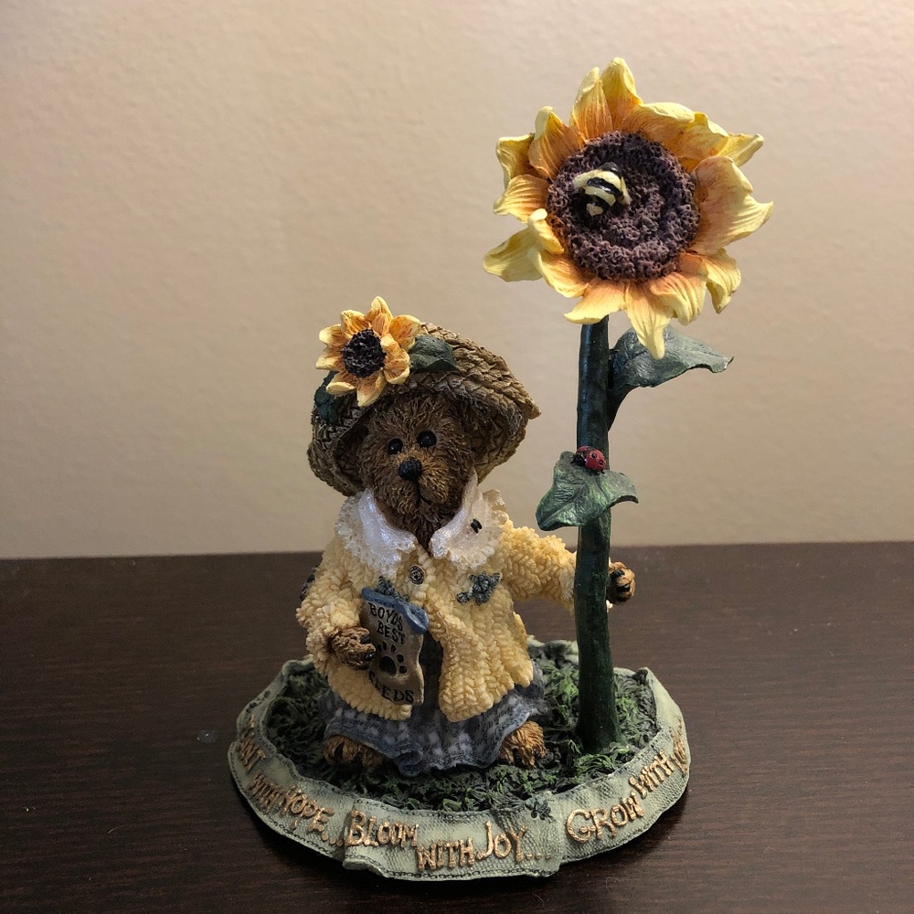 Boyds Bears Bloomin 1999  Collectible / Fairy Garden
